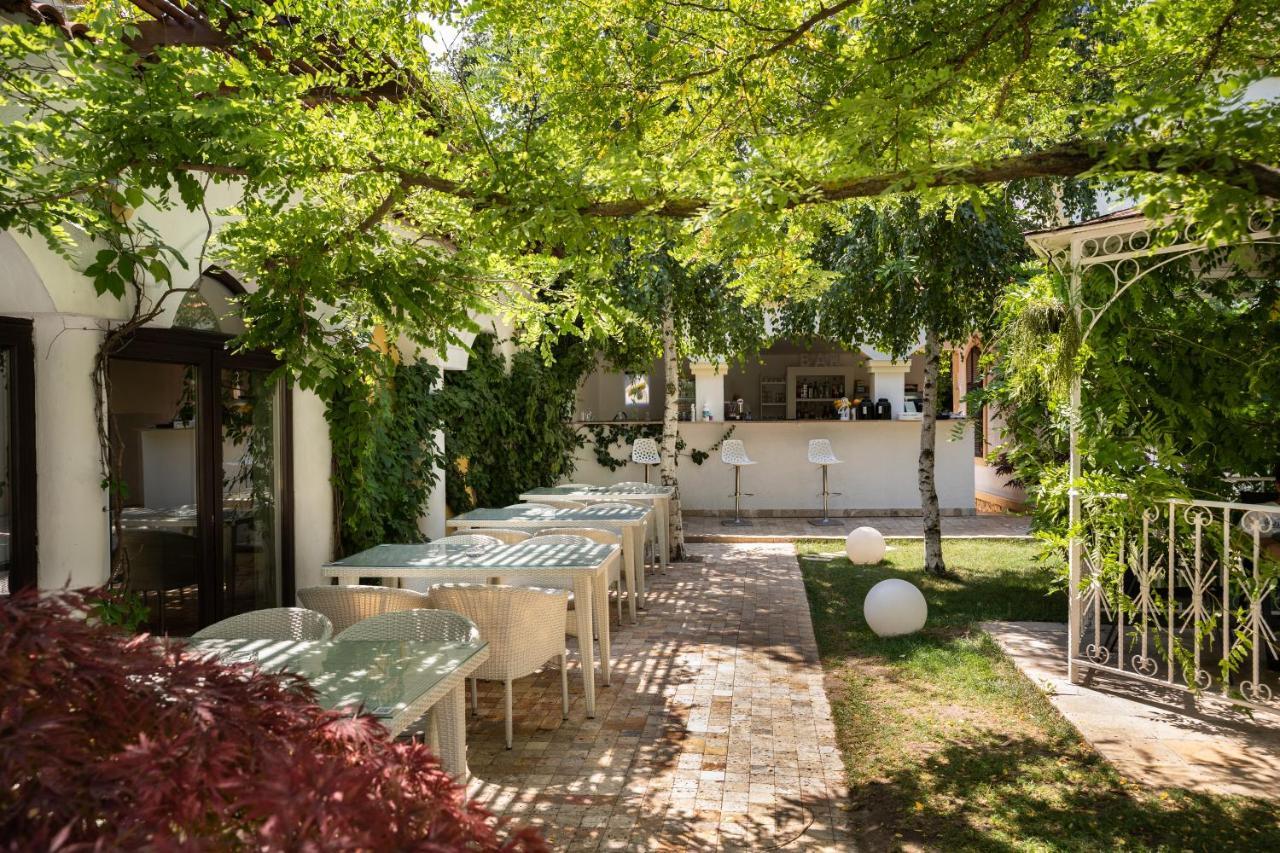 Năvodari Villa Pontica מראה חיצוני תמונה